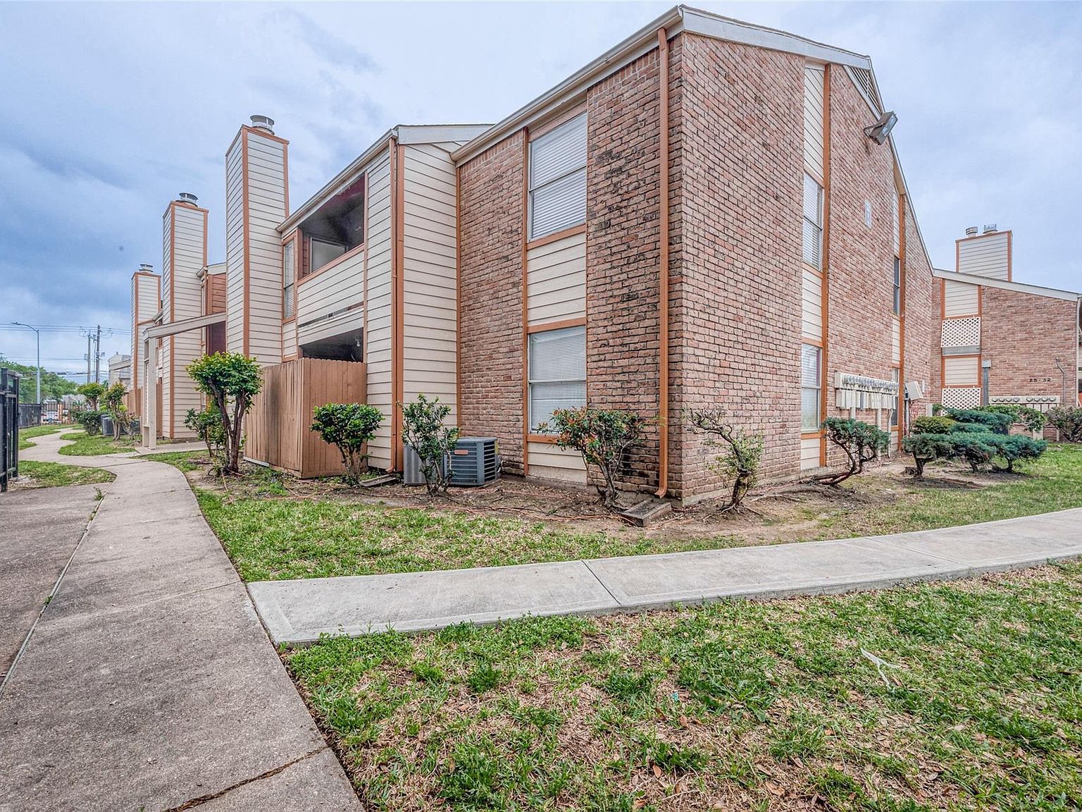 10202 Forum Park Dr APT 14 Houston, TX 77036 - Thumbnail 3