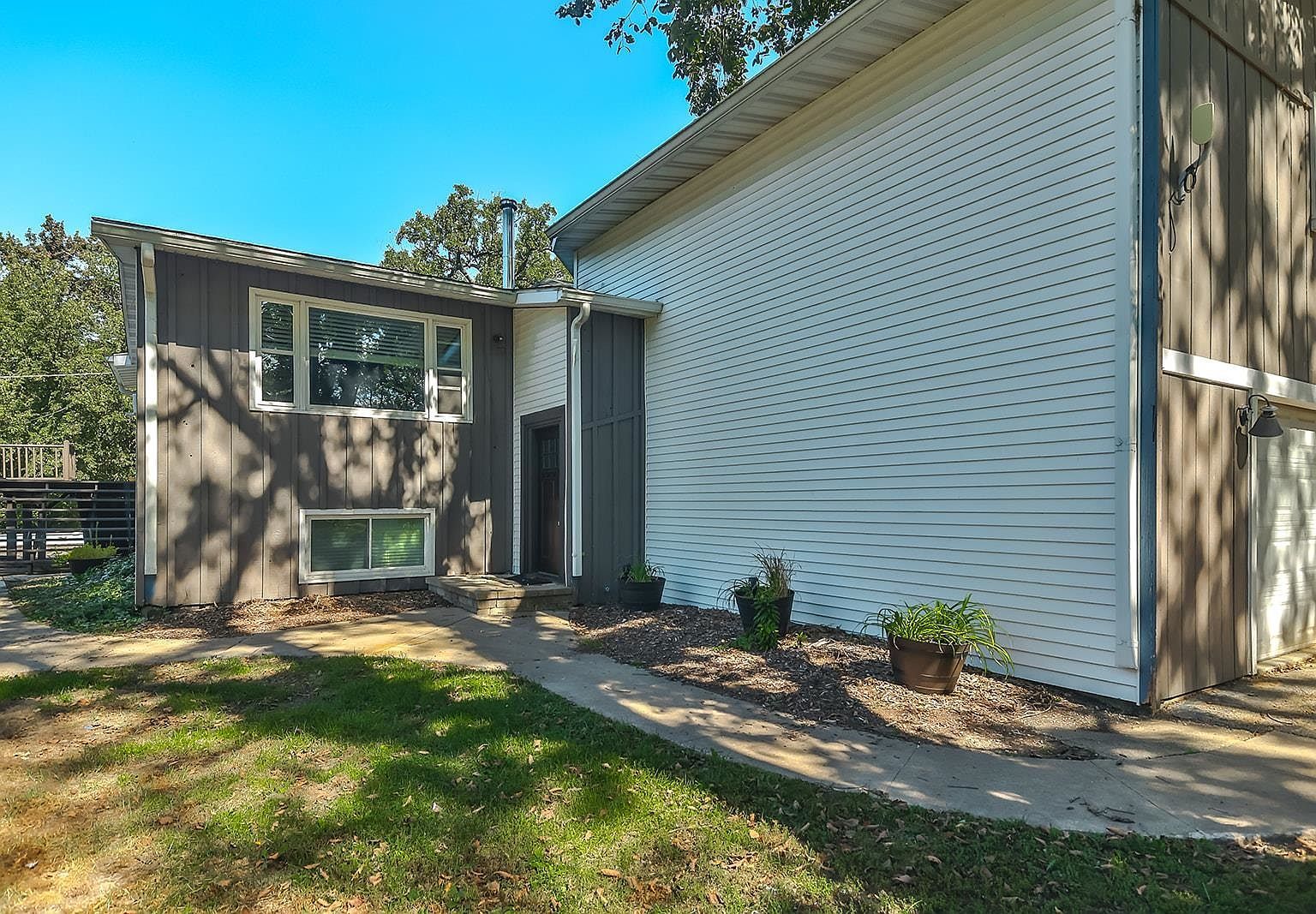 3579 S Bend Rd Rockford, IL 61109 - Thumbnail 3