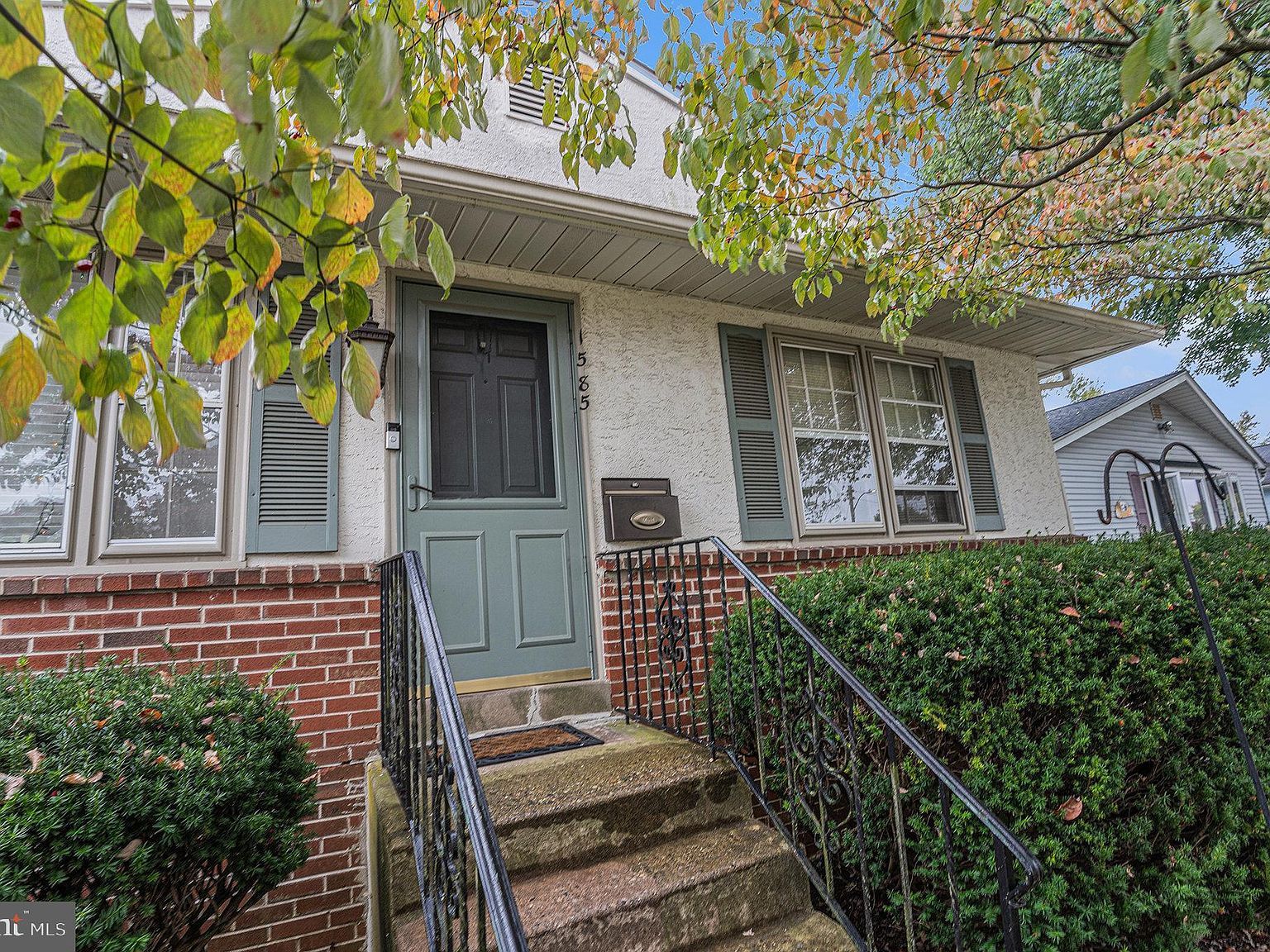 1585 Edgewood Ave Abington, PA 19001 - Thumbnail 3