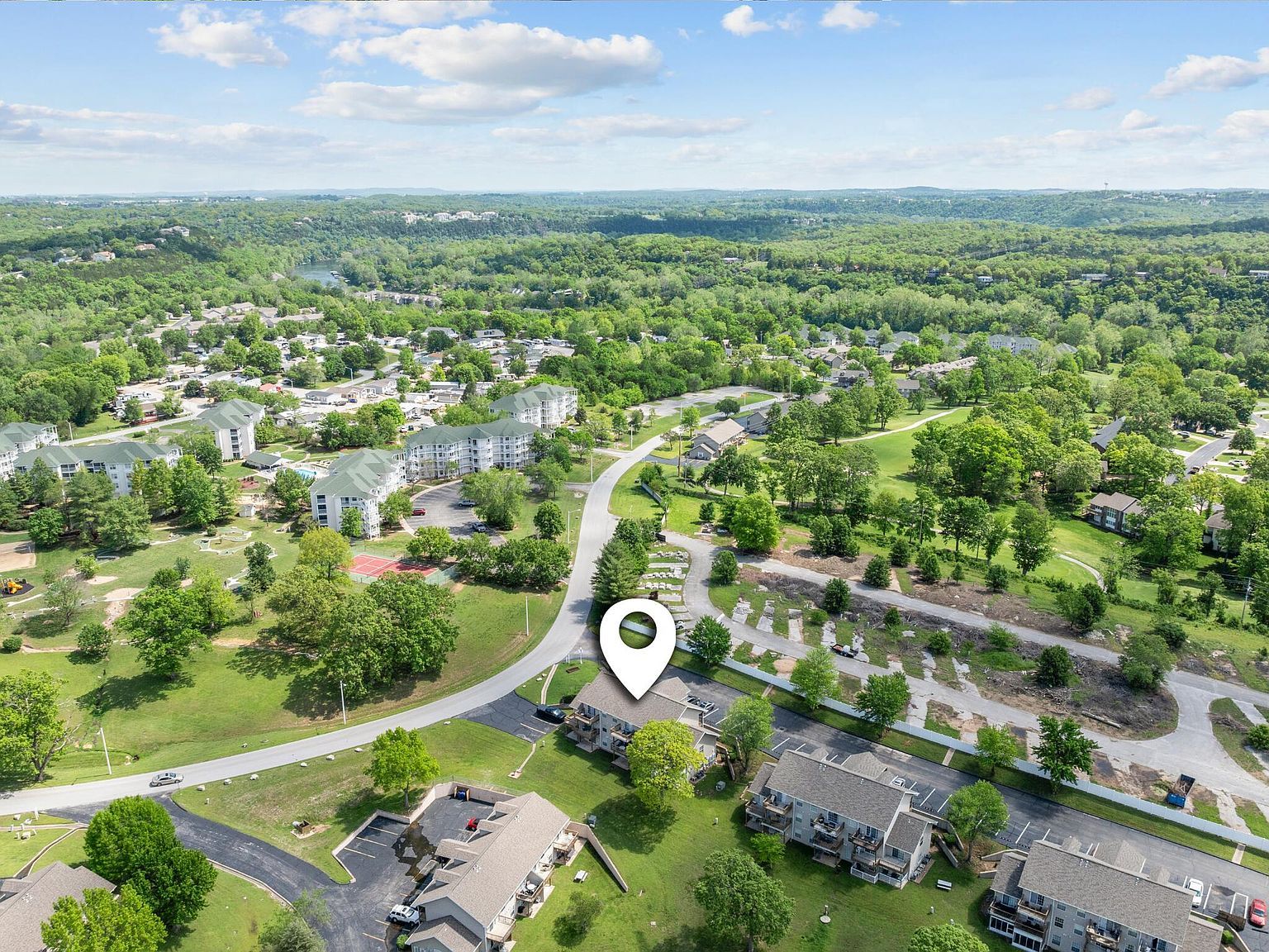 9 Scenic Ct APT 2 Branson, MO 65616 - Thumbnail 3