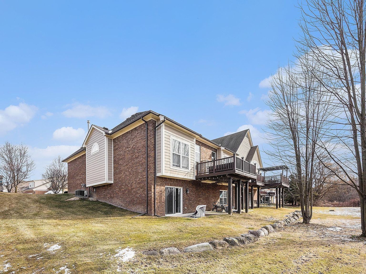 21114 Lilac Ln Clinton Township, MI 48036 - Thumbnail 3