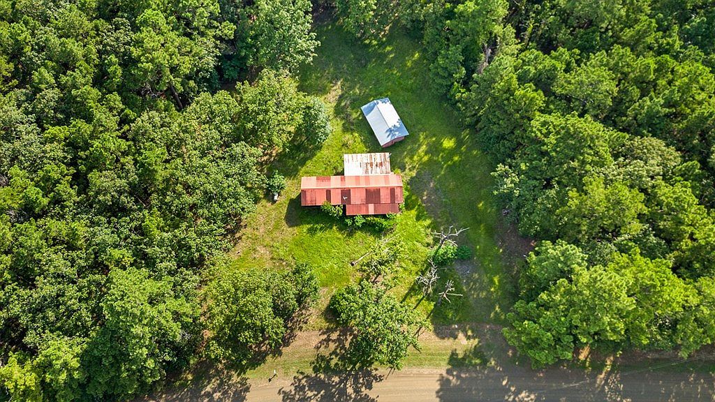 288 County Road 469 Broaddus, TX 75929 - Thumbnail 3