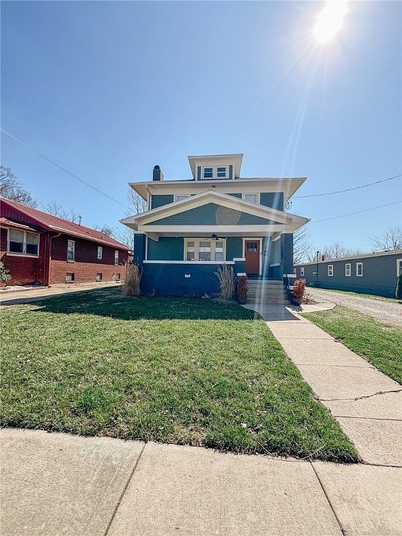 411 E Walnut St Robinson, IL 62454 - Thumbnail 3