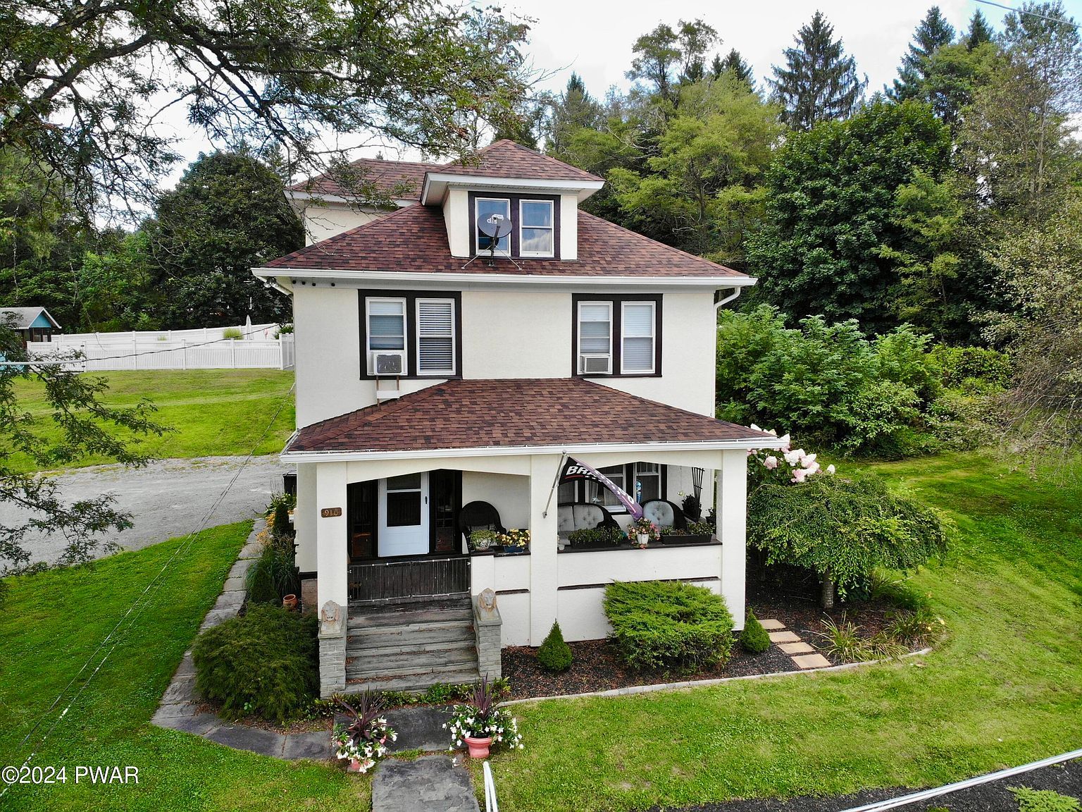 910 Maple Ave Honesdale, PA 18431 - Thumbnail 3