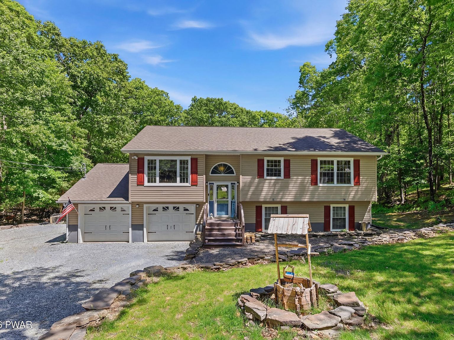 108 Heavenly Valley Dr Tafton, PA 18464 - Thumbnail 3