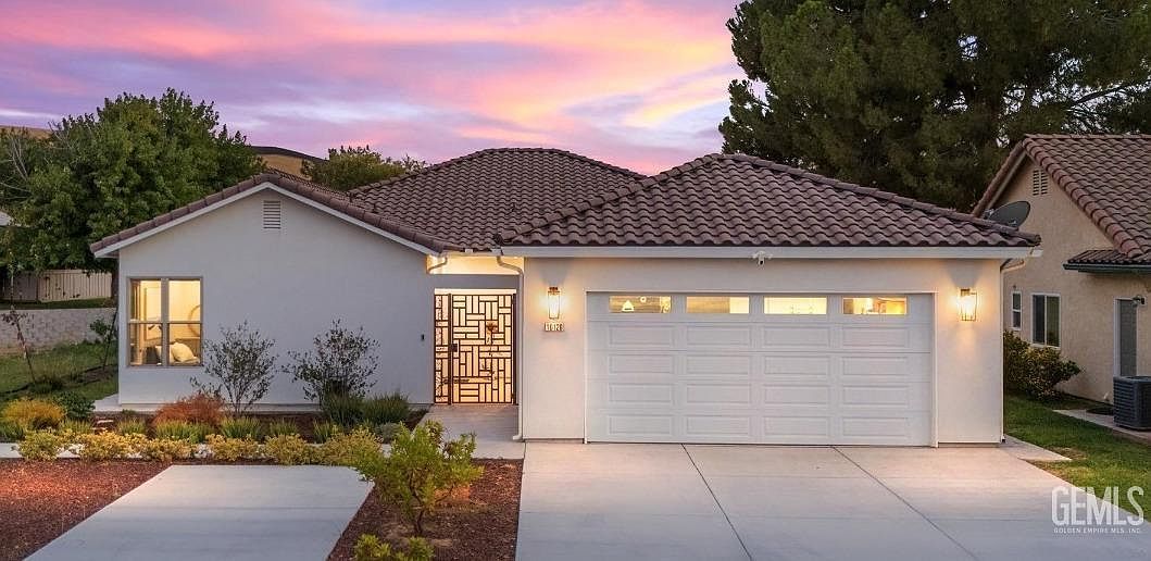 16120 Match Pointe Ct Bakersfield, CA 93306 - Thumbnail 3