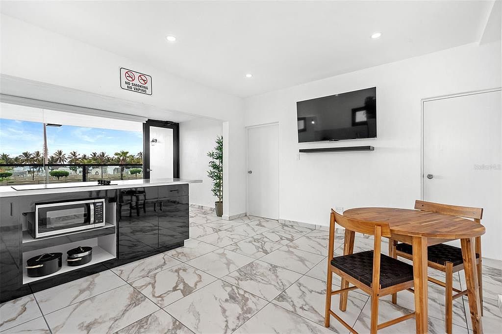 1035 Calle Marginal Villamar Carolina, PR 00979 - Thumbnail 3