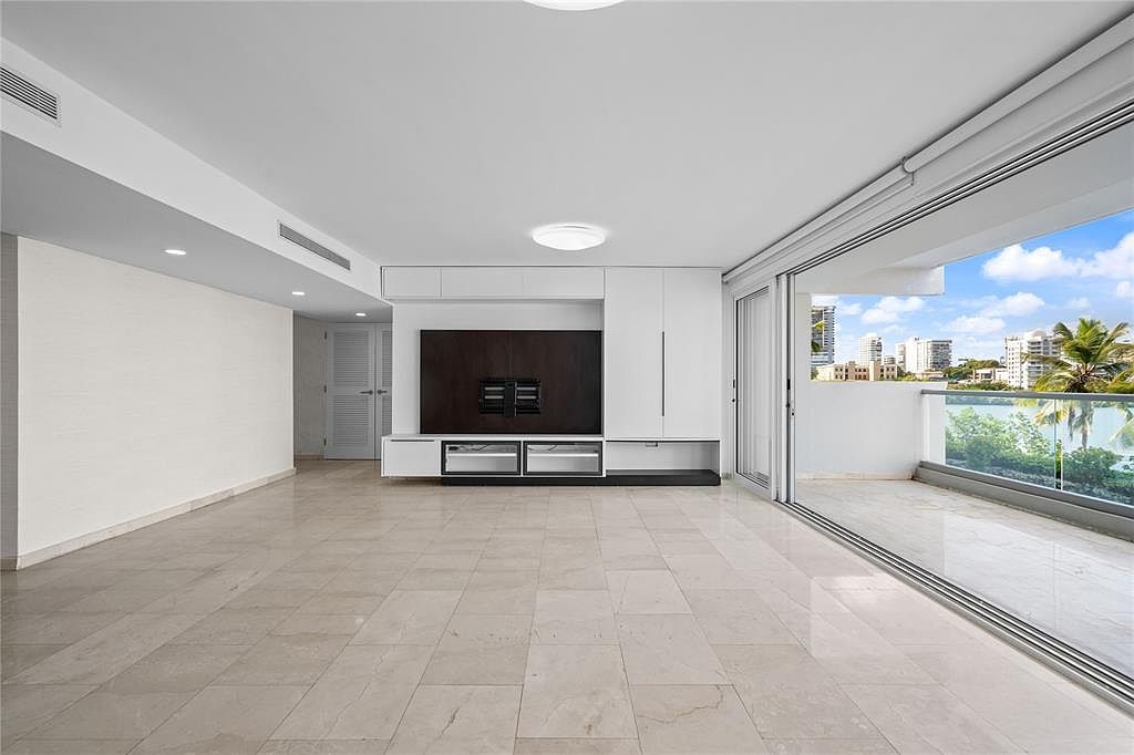 6 Mariano Ramirez Bages Laguna Ter #1 San Juan, PR 00907 - Thumbnail 3