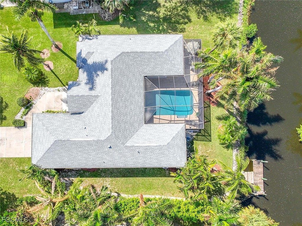 428 Sharwood Dr Naples, FL 34110 - Thumbnail 3