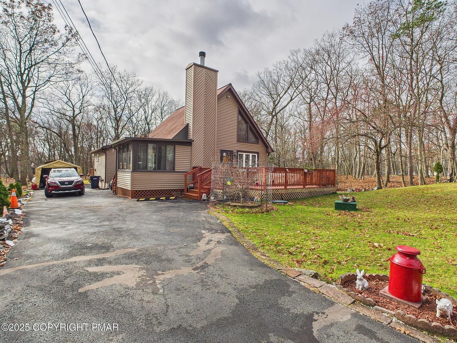 197 Hummingbird Trl Bushkill, PA 18324 - Thumbnail 3