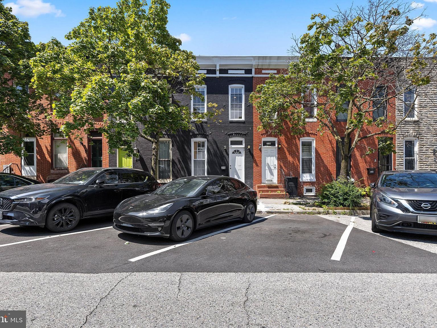 216 N Chester St Baltimore, MD 21231 - Thumbnail 3