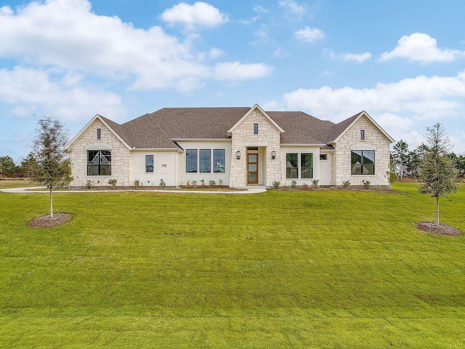 137 Aiden Dr Waxahachie, TX 75165 - Thumbnail 3