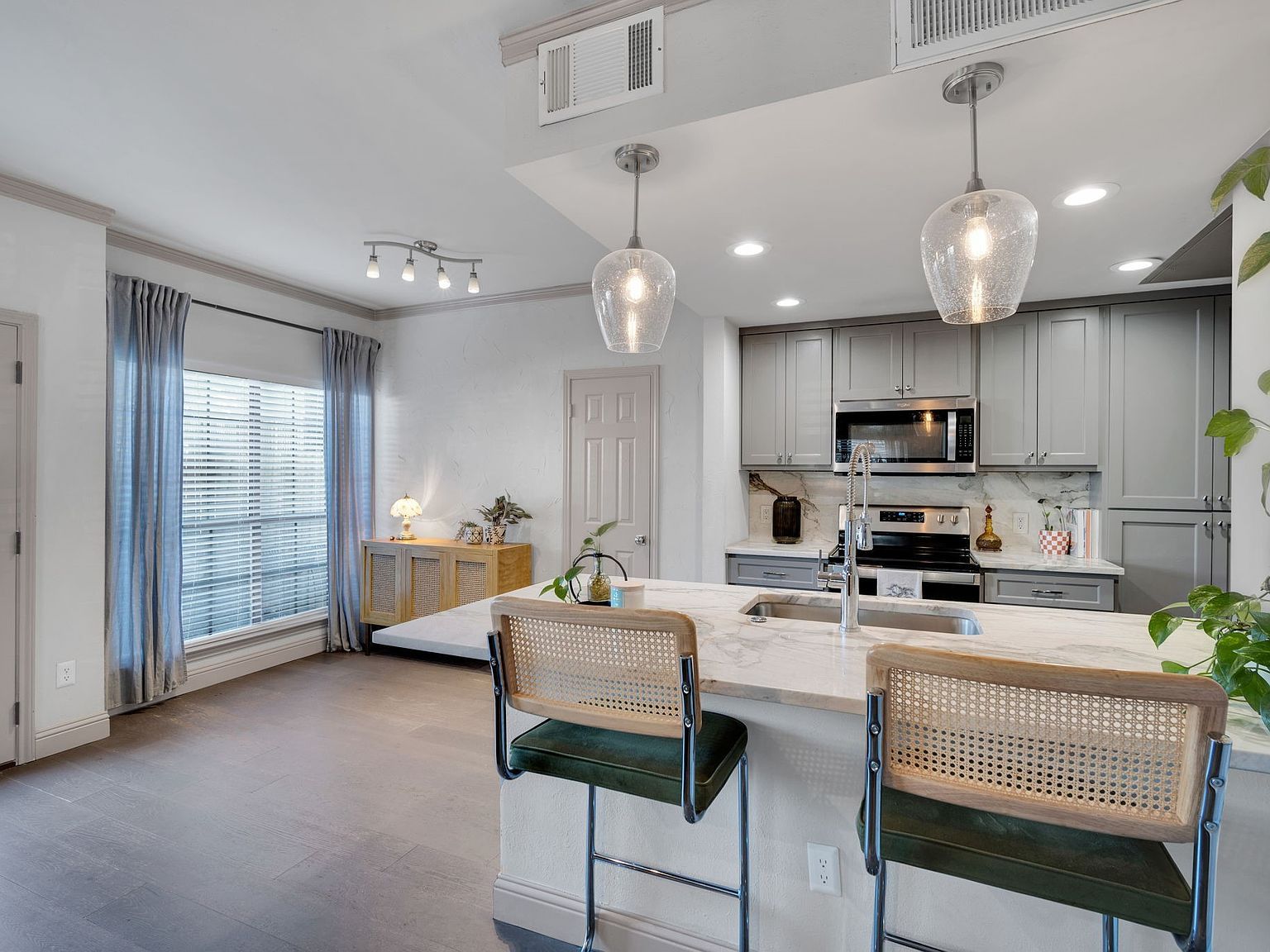 5619 Preston Oaks Rd APT 802 Dallas, TX 75254 - Thumbnail 3