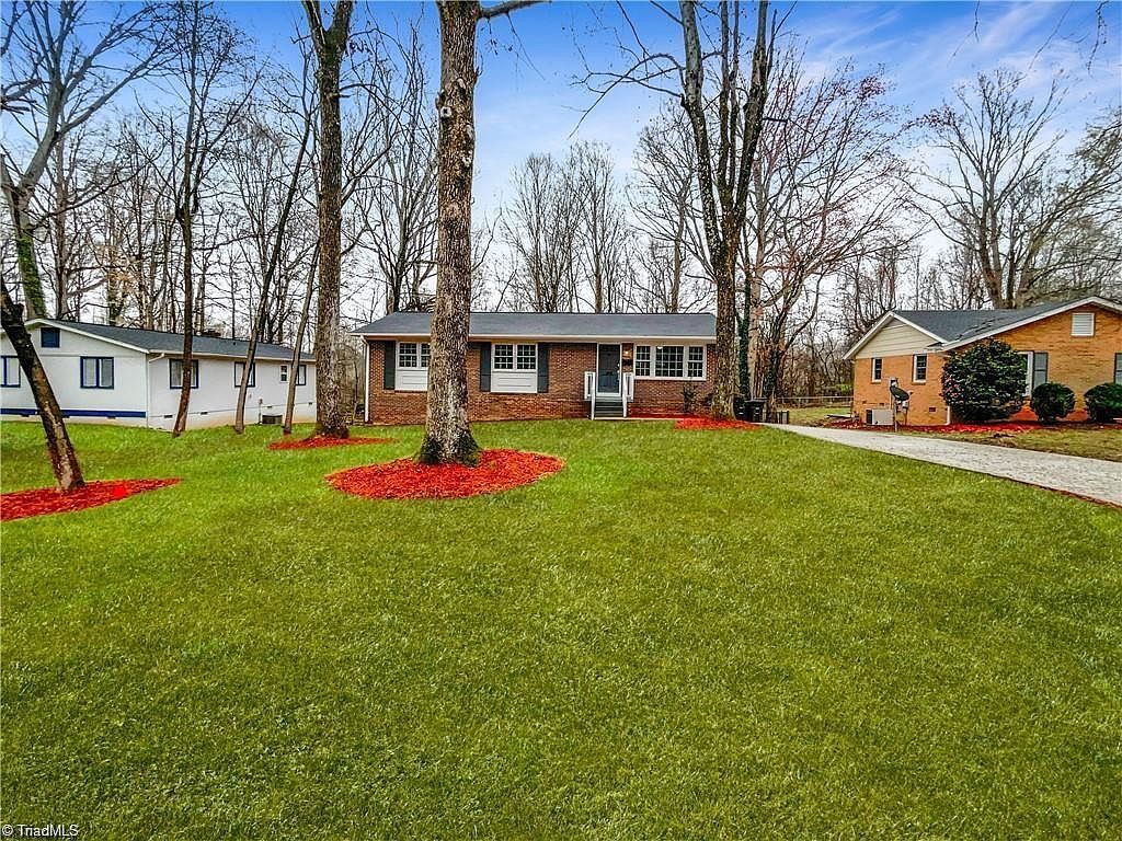 310 Foxcroft Dr Winston Salem, NC 27103 - Thumbnail 3