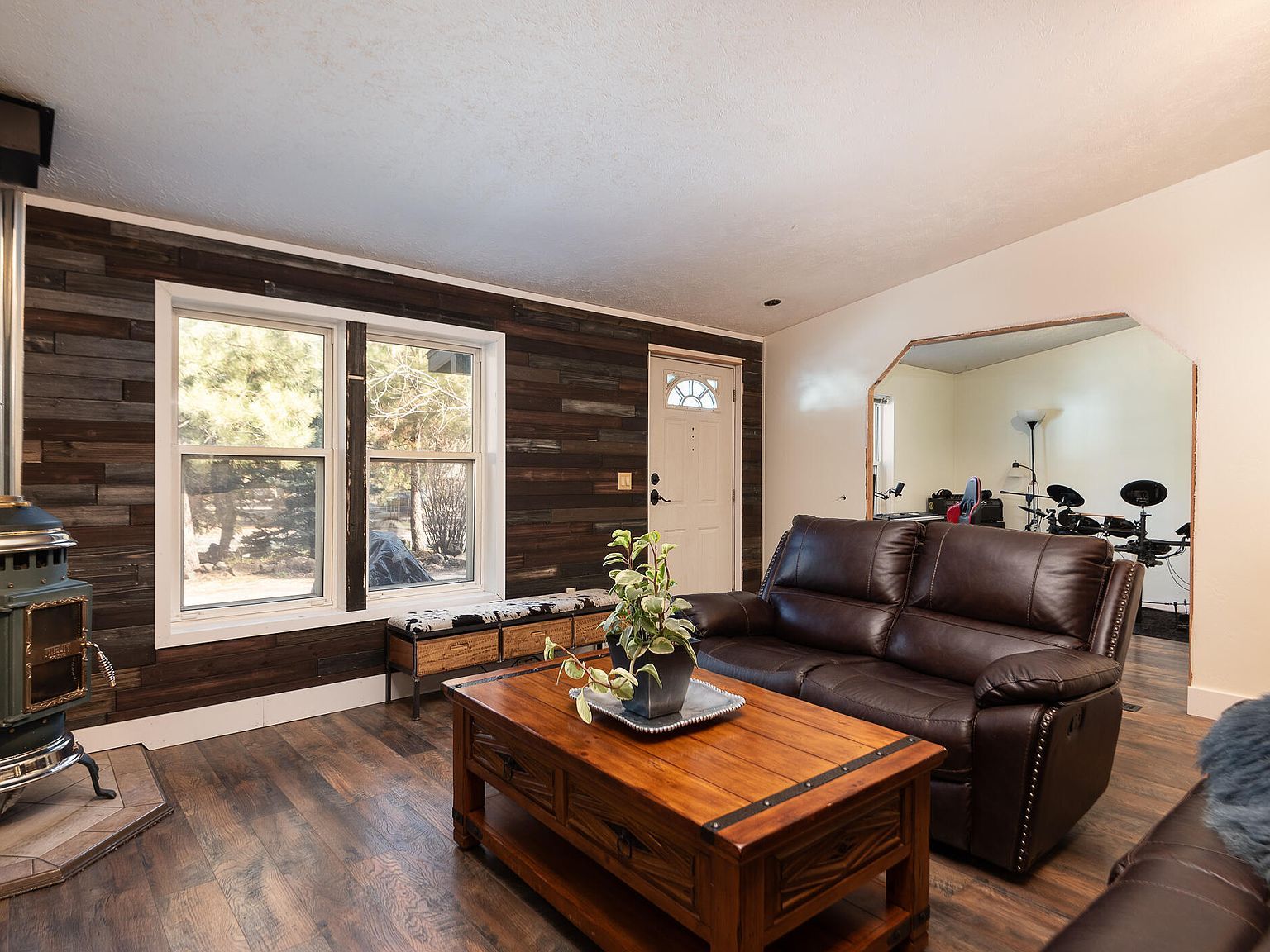 19494 Baker Rd Bend, OR 97702 - Thumbnail 3