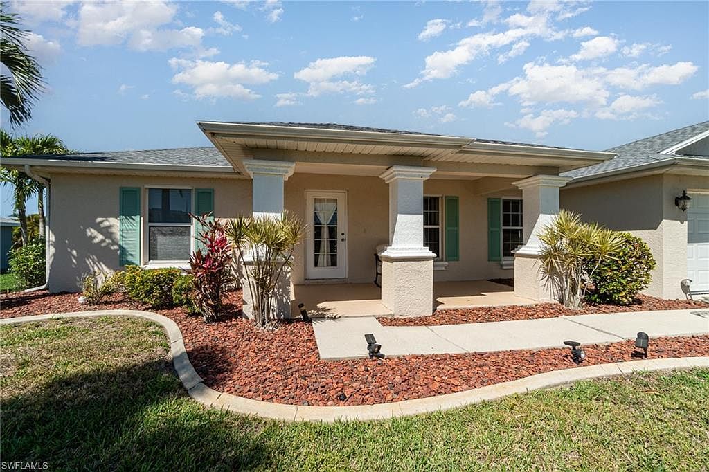 417 NW 3rd Ter Cape Coral, FL 33993 - Thumbnail 3