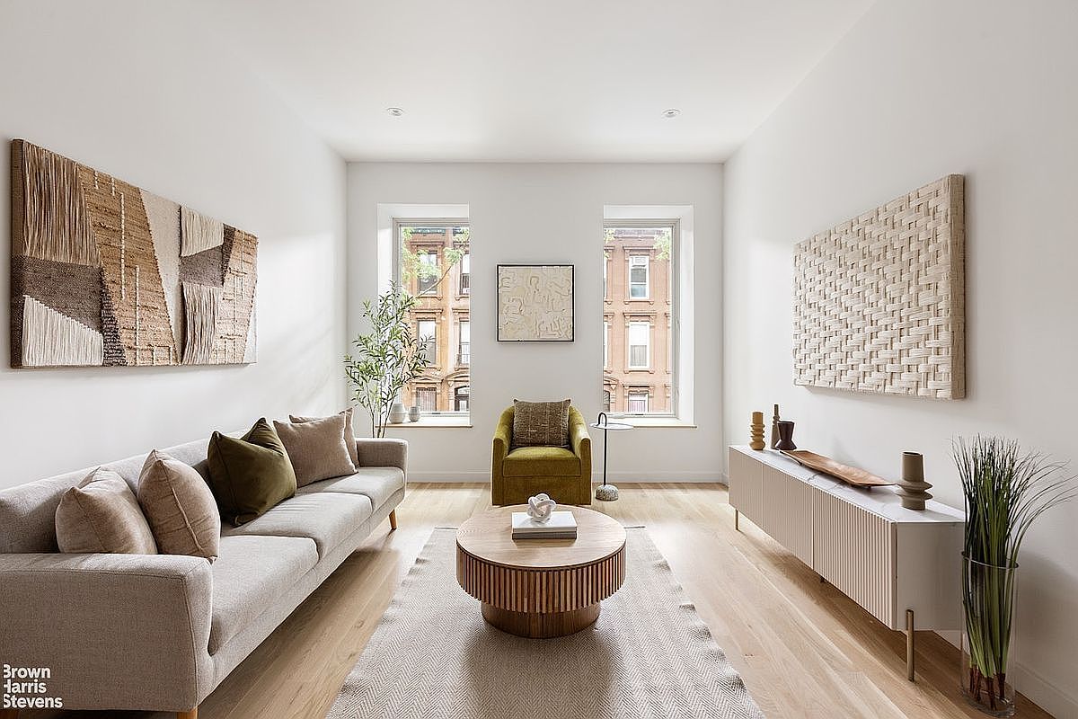 43 Saint Marks Pl APT 2 Brooklyn, NY 11217 - Thumbnail 3