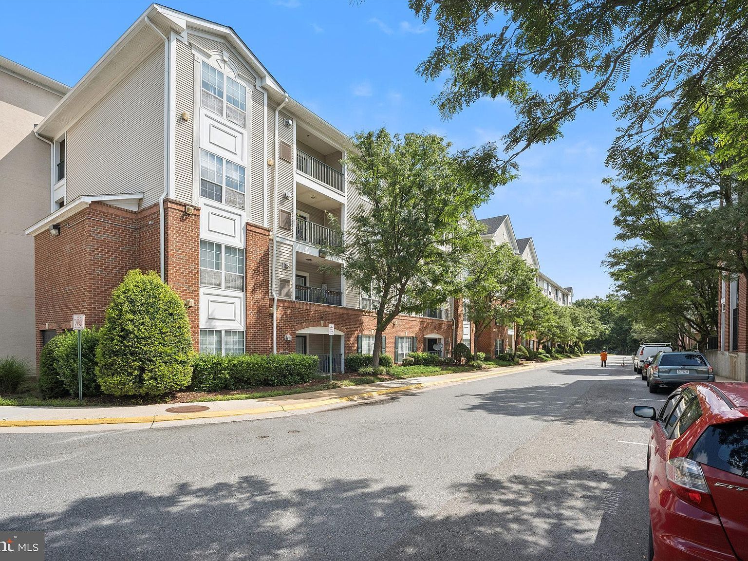 4854 Eisenhower Ave UNIT 456 Alexandria, VA 22304 - Thumbnail 3