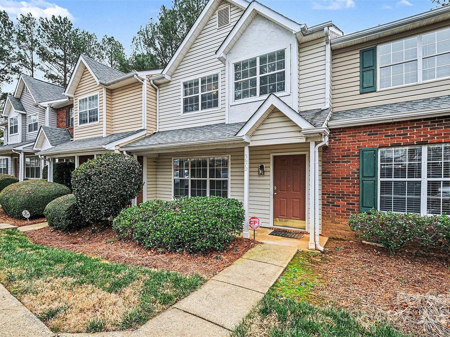 5672 Prescott Ct Charlotte, NC 28269 - Thumbnail 3