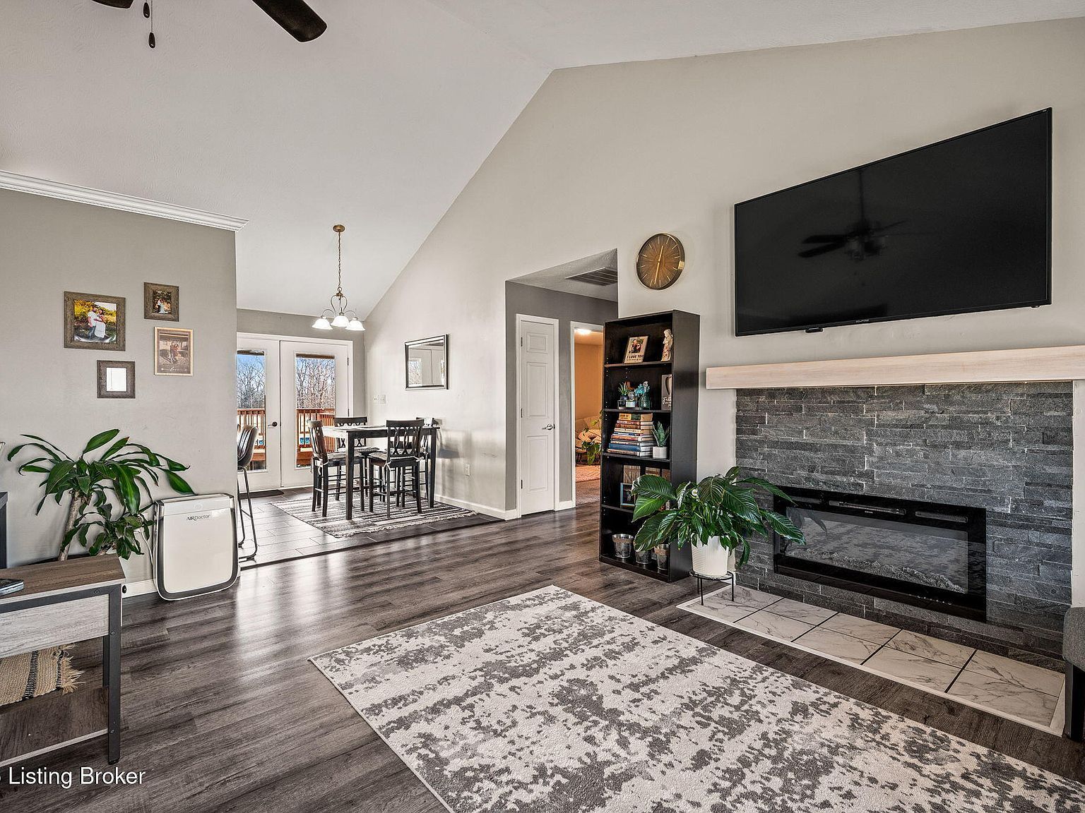 1143 S Moon Rd Scottsburg, IN 47170 - Thumbnail 3