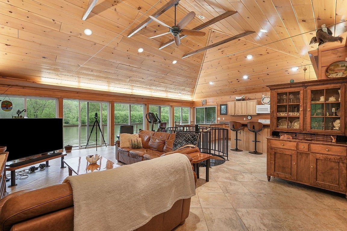 28684 State Route 92 Susquehanna, PA 18847 - Thumbnail 3