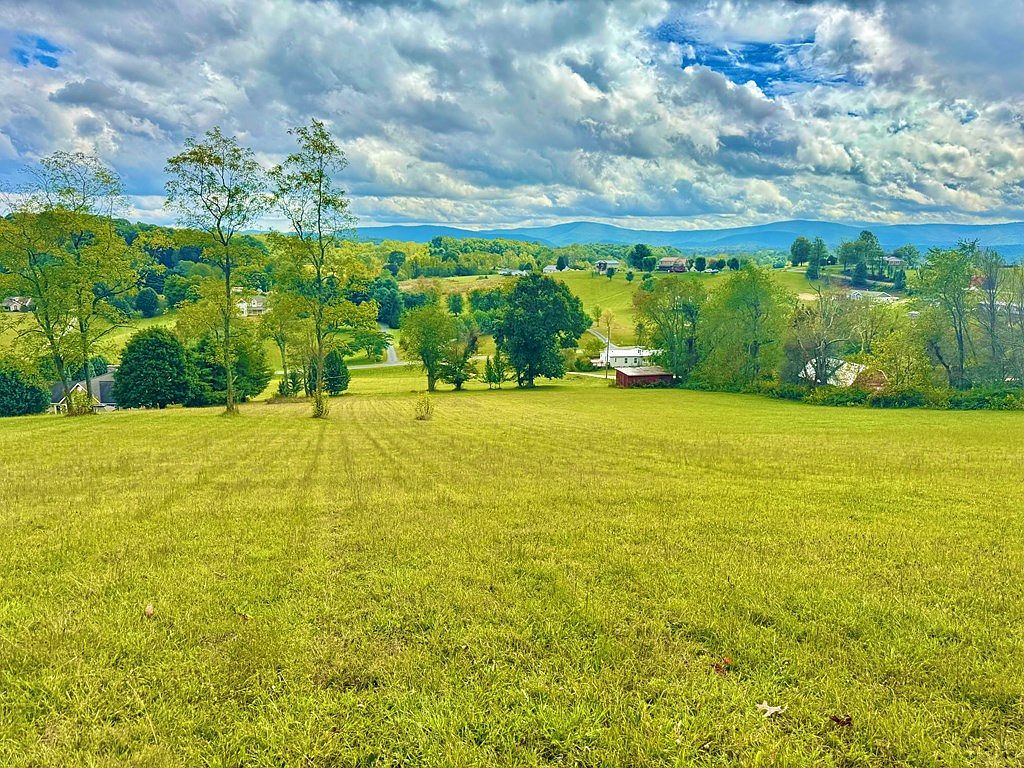 1002 Country View Rd Rural Retreat, VA 24368 - Thumbnail 3