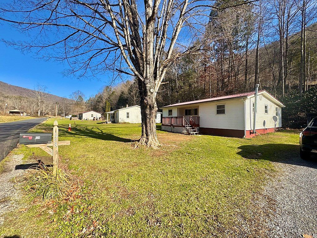 128 Still House Hollow Rd Saltville, VA 24370 - Thumbnail 3