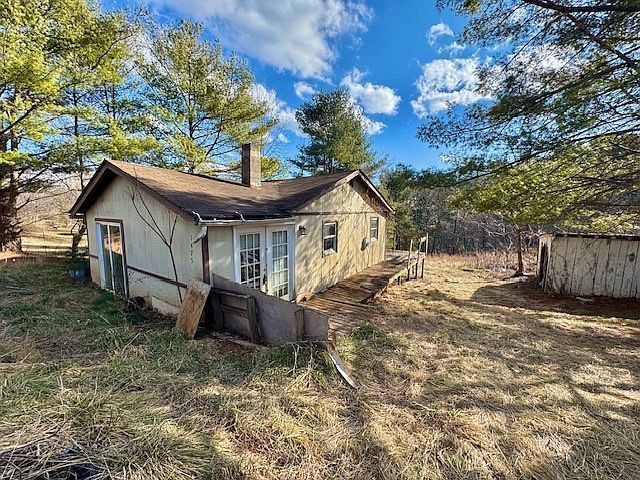 1475 Swecker Town Rd Barren Springs, VA 24313 - Thumbnail 3