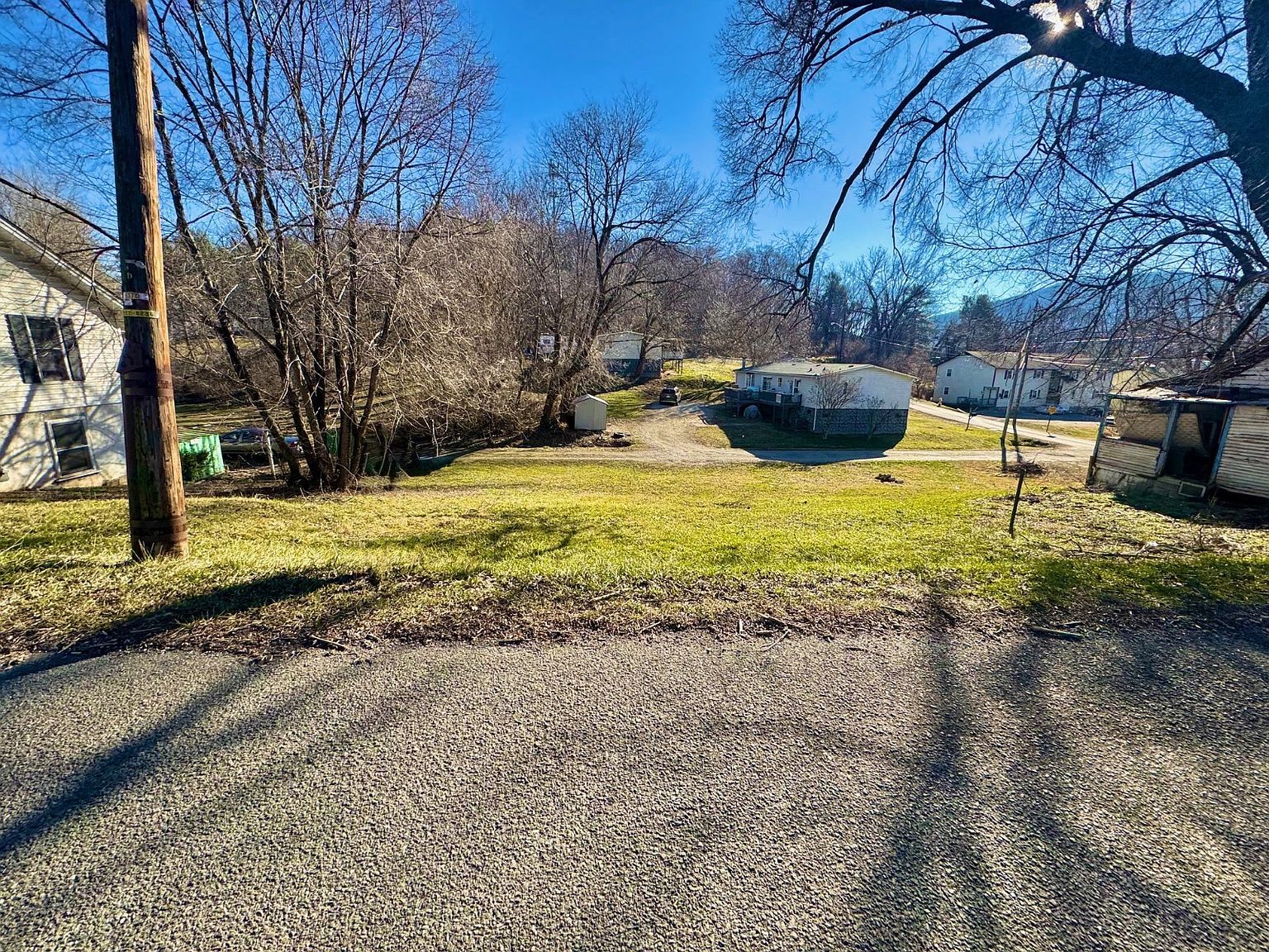 Newbern Rd Pulaski, VA 24301 - Thumbnail 3