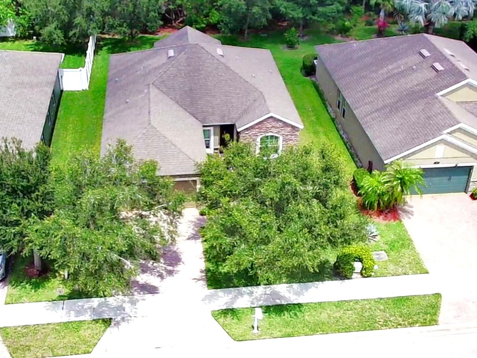 346 Lexington Ave SW Vero Beach, FL 32962 - Thumbnail 3