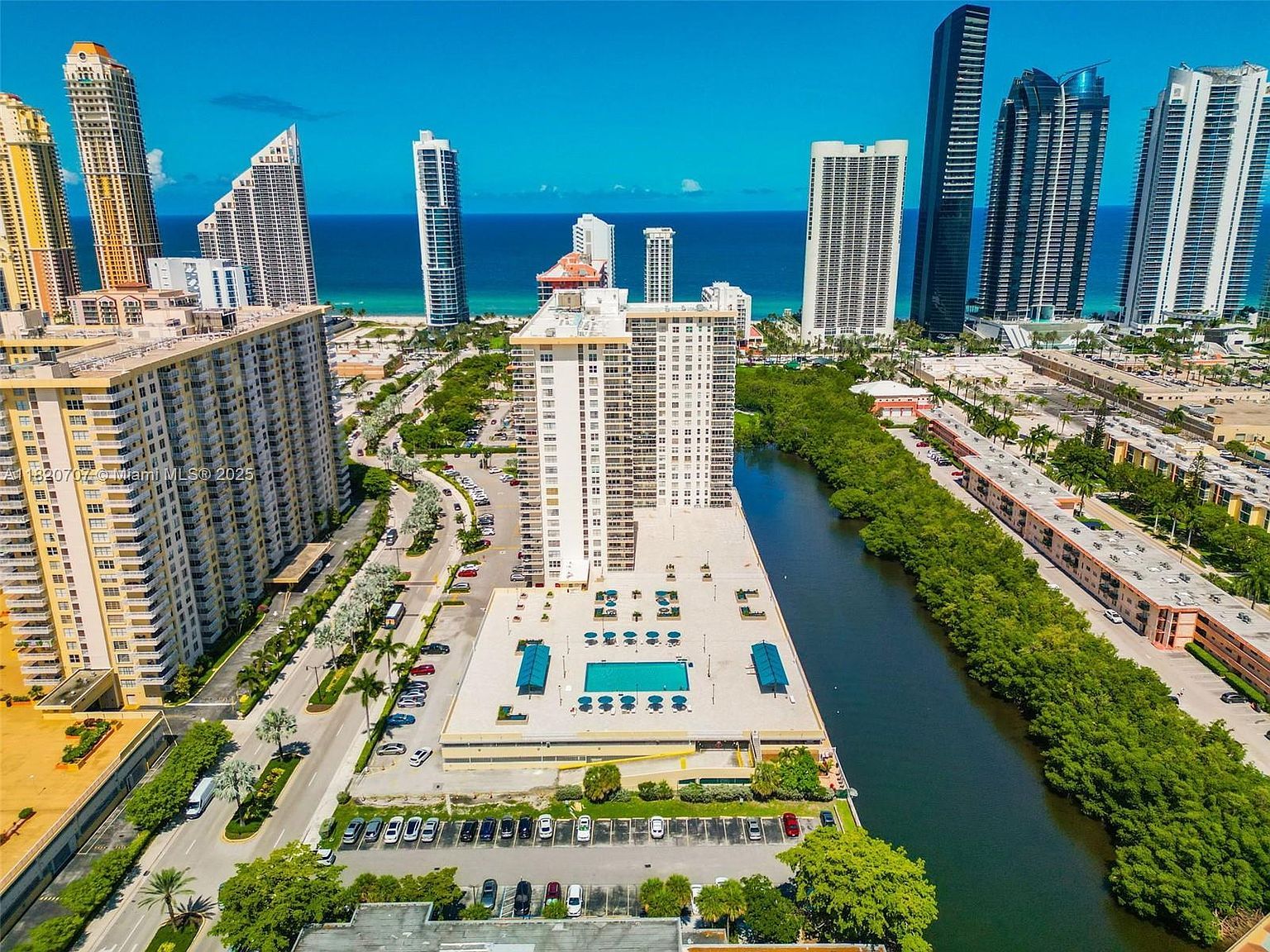 230 174th St APT 1119 Sunny Isles Beach, FL 33160 - Thumbnail 3