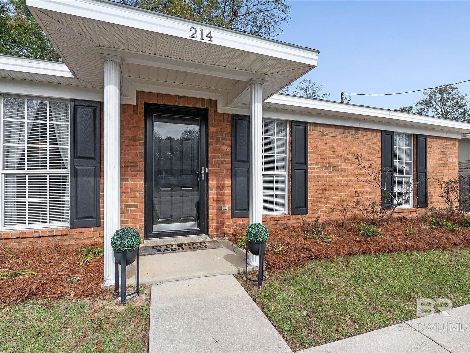 214 W Sycamore Ave Foley, AL 36535 - Thumbnail 3