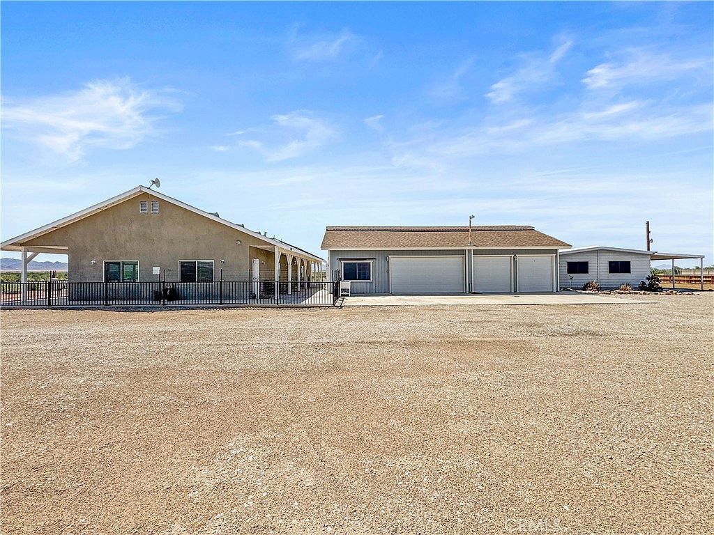 4881 Hidden Beaches Dr Blythe, CA 92225 - Thumbnail 3