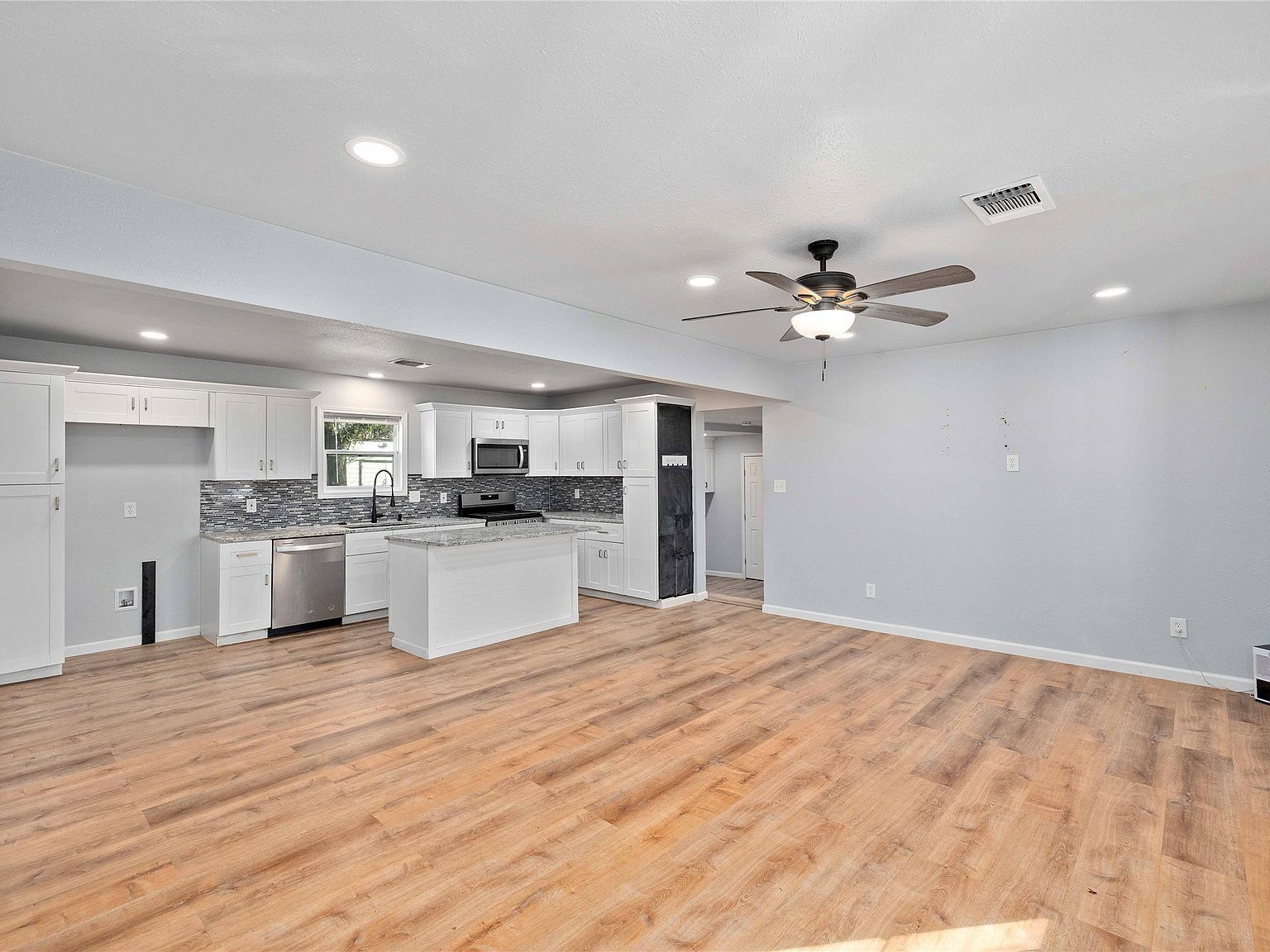 403 5th St Blanket, TX 76432 - Thumbnail 3