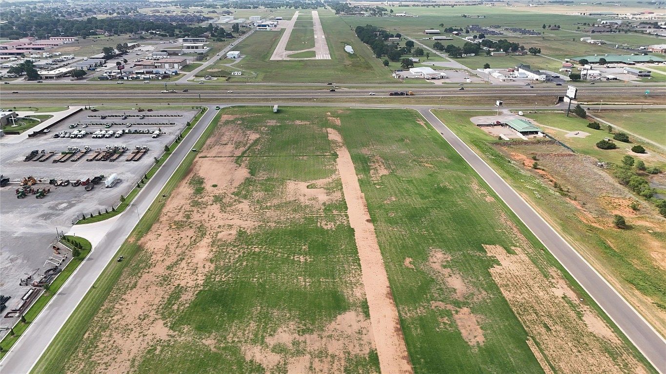 7 E Waylon Cir Weatherford, OK 73096 - Thumbnail 3