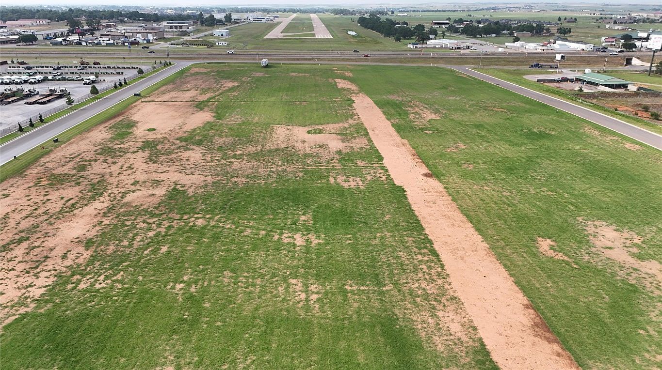 15 E Waylon Cir Weatherford, OK 73096 - Thumbnail 3