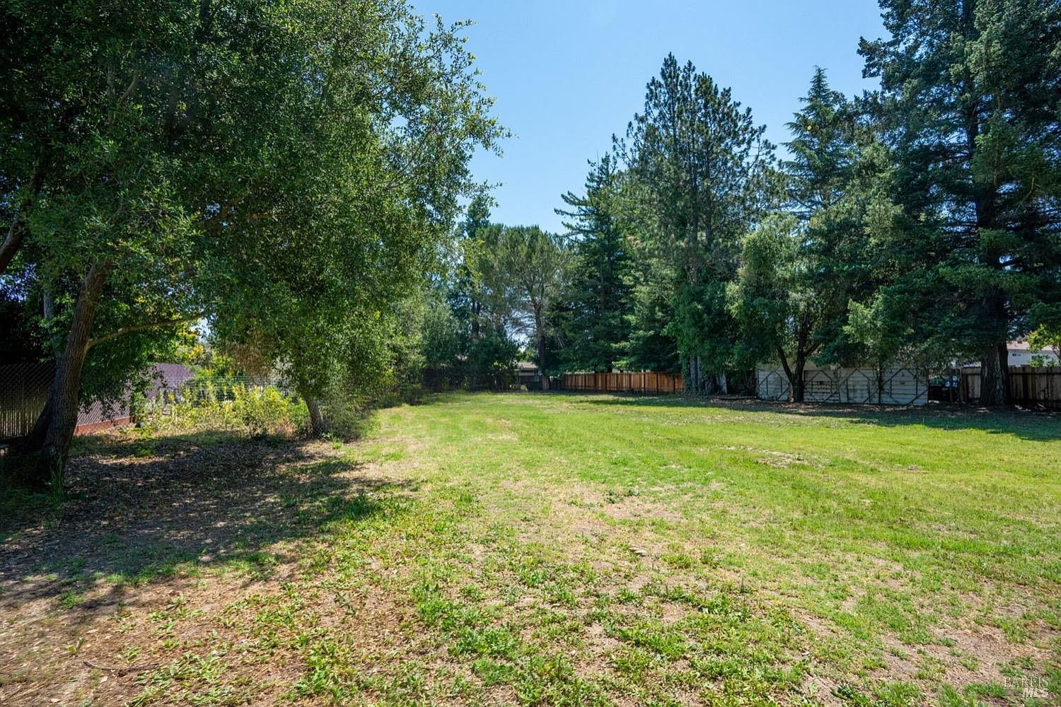 1145 W Pueblo Pl Napa, CA 94558 - Thumbnail 3