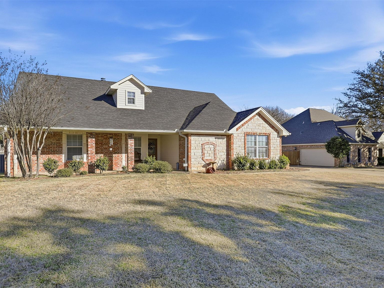 3207 Crossbridge Cir Granbury, TX 76049 - Thumbnail 3