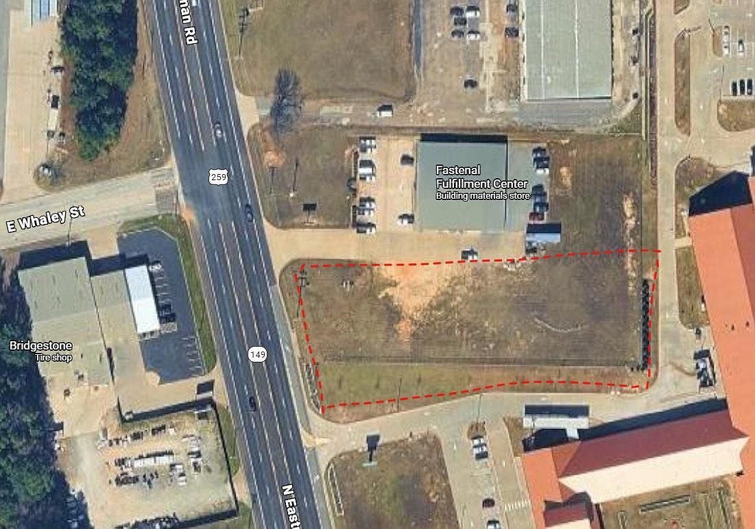 418 N Eastman Rd Longview, TX 75601 - Thumbnail 3