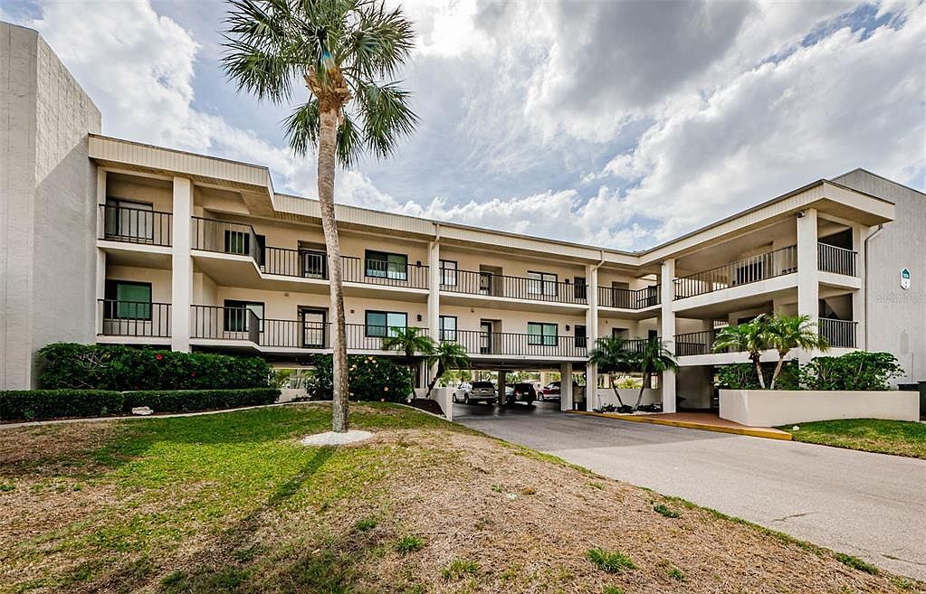 8210 Aquila St APT 218 Port Richey, FL 34668 - Thumbnail 3