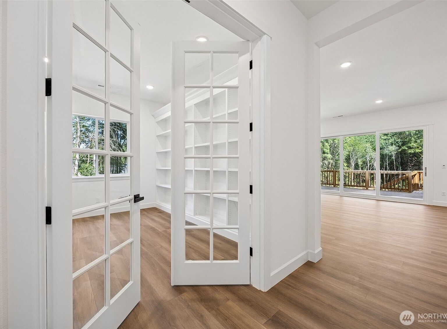 10610 134th Dr NE #111 Lake Stevens, WA 98258 - Thumbnail 3