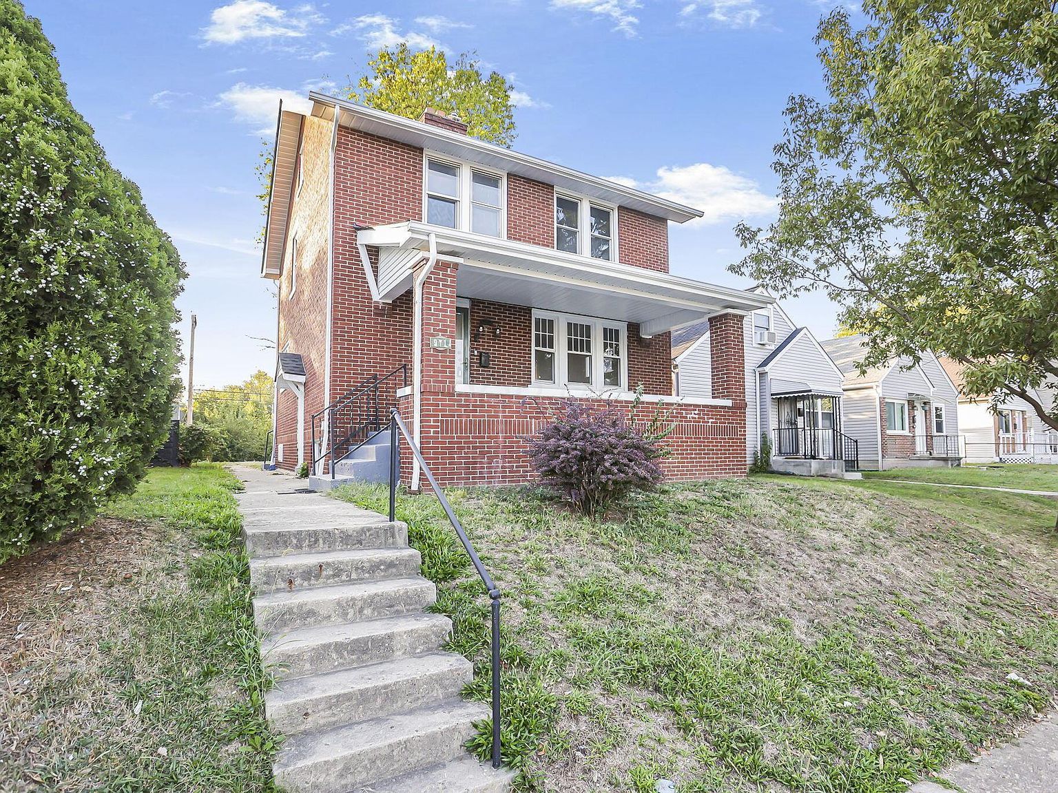 971 Fairwood Ave Columbus, OH 43206 - Thumbnail 3