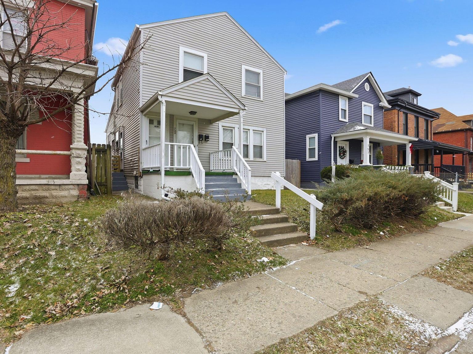 753 1/2 Sullivant Ave Columbus, OH 43222 - Thumbnail 3