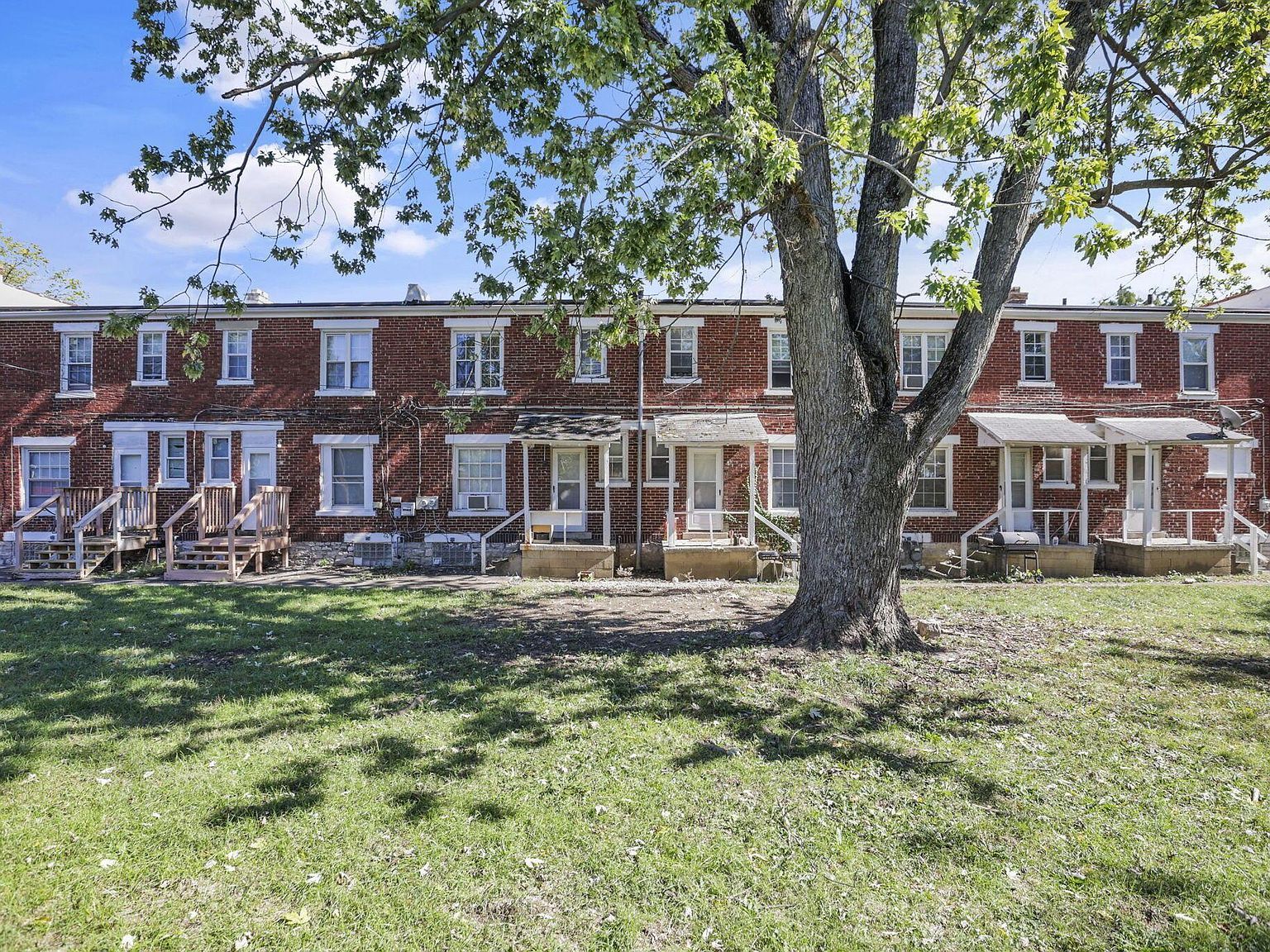 83 Lechner Ave Columbus, OH 43223 - Thumbnail 3