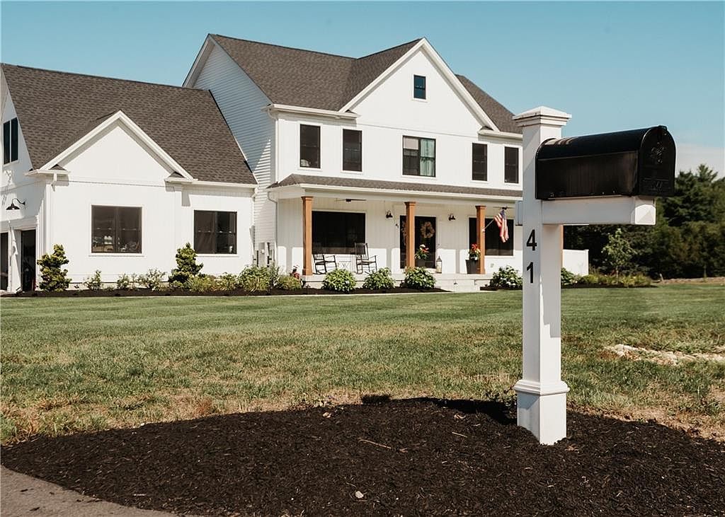 41 Wintergreen Way Glocester, RI 02814 - Thumbnail 3