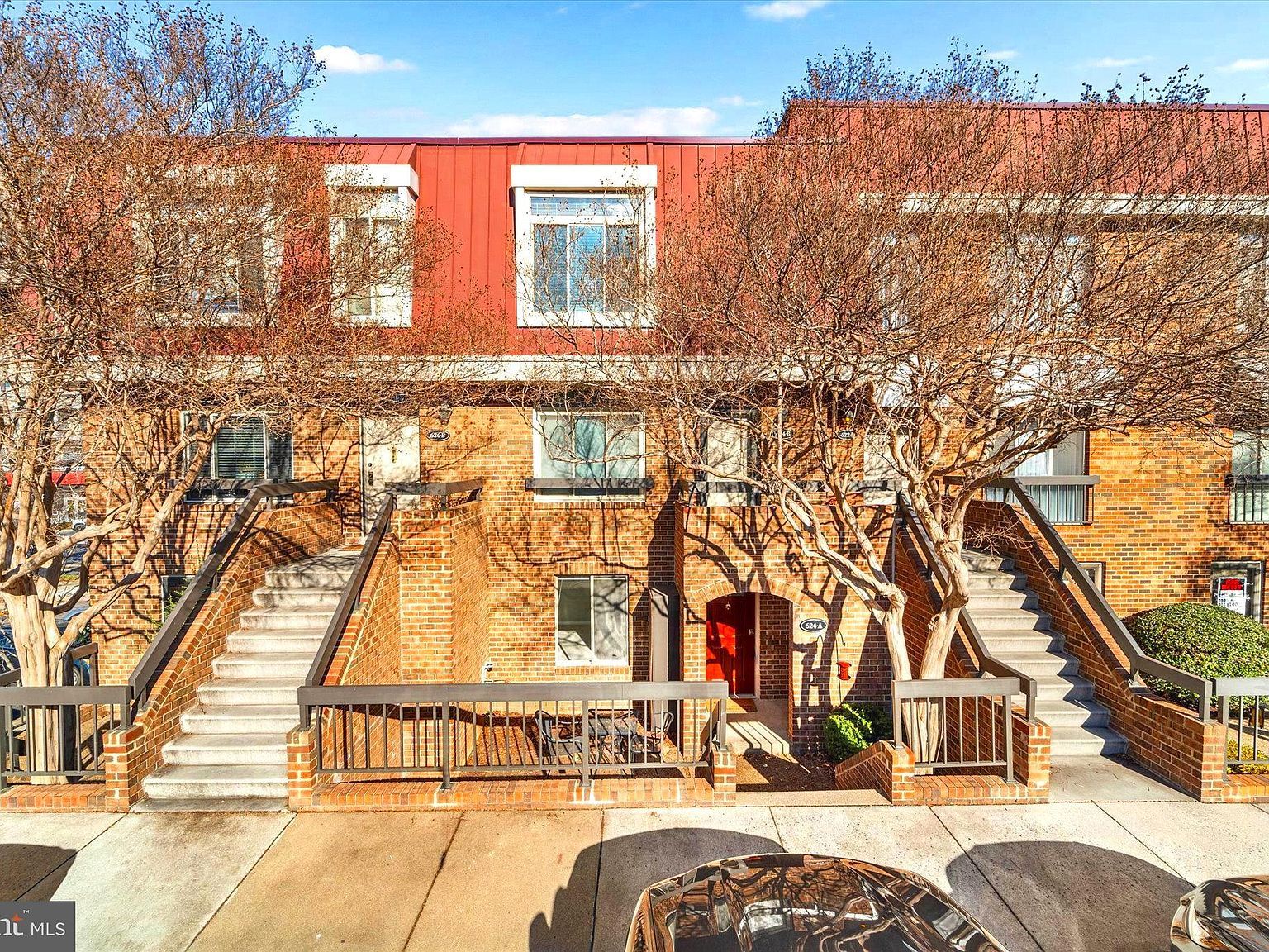 624 15th St S UNIT 1 Arlington, VA 22202 - Thumbnail 3