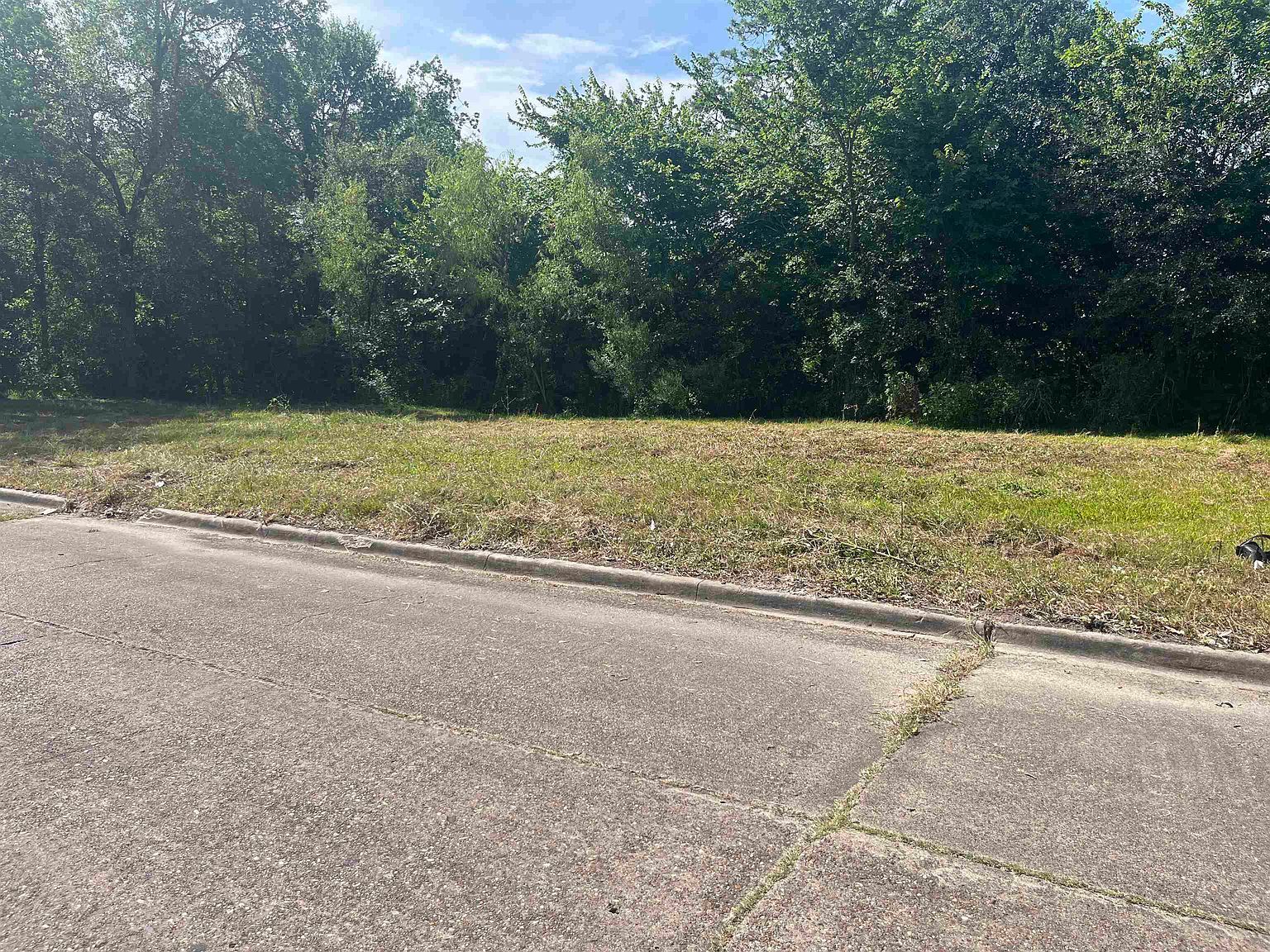 307 Knox Ave Orange, TX 77630 - Thumbnail 3