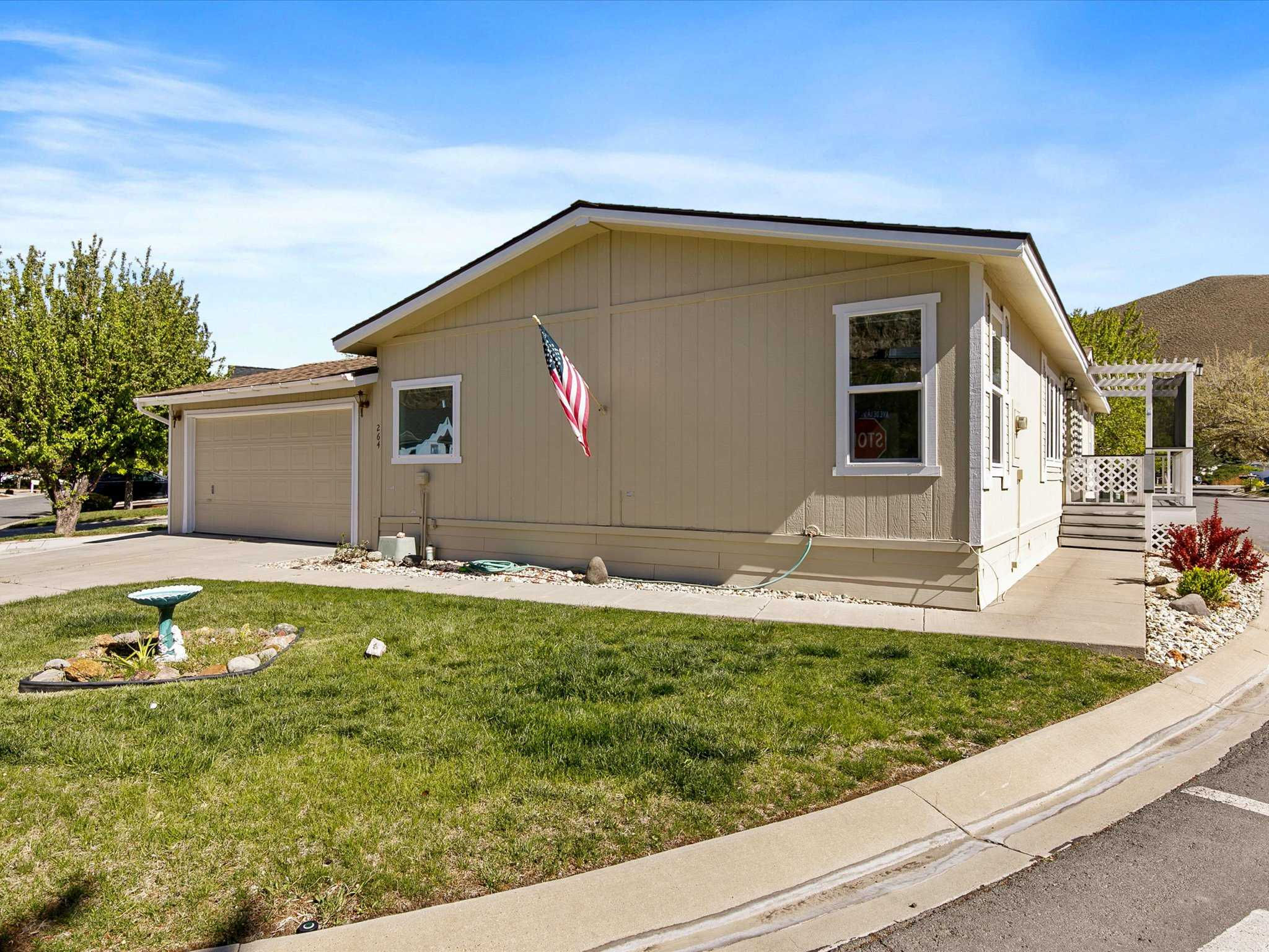 264 Ave De La D'emerald, Sparks, NV, USA, 89434 - Thumbnail 3