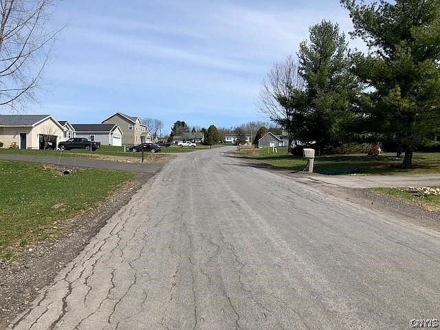 141 Knapps Knolle Rd Utica, NY 13502 - Thumbnail 3