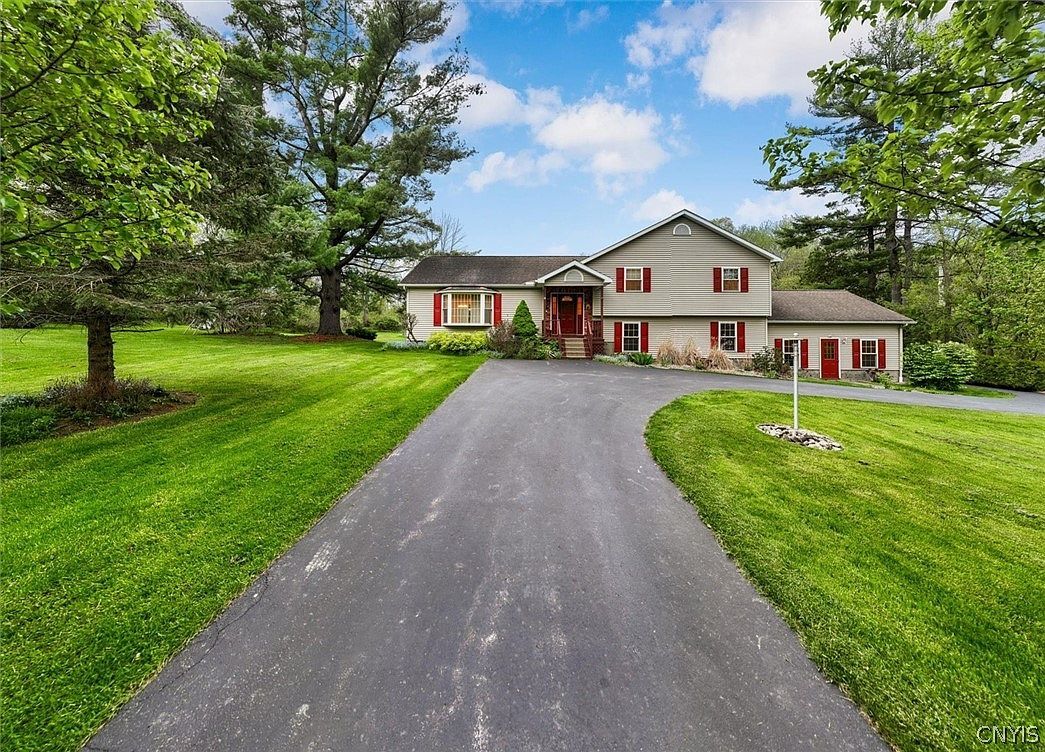 1880 Middle Rd Oneida, NY 13421 - Thumbnail 3